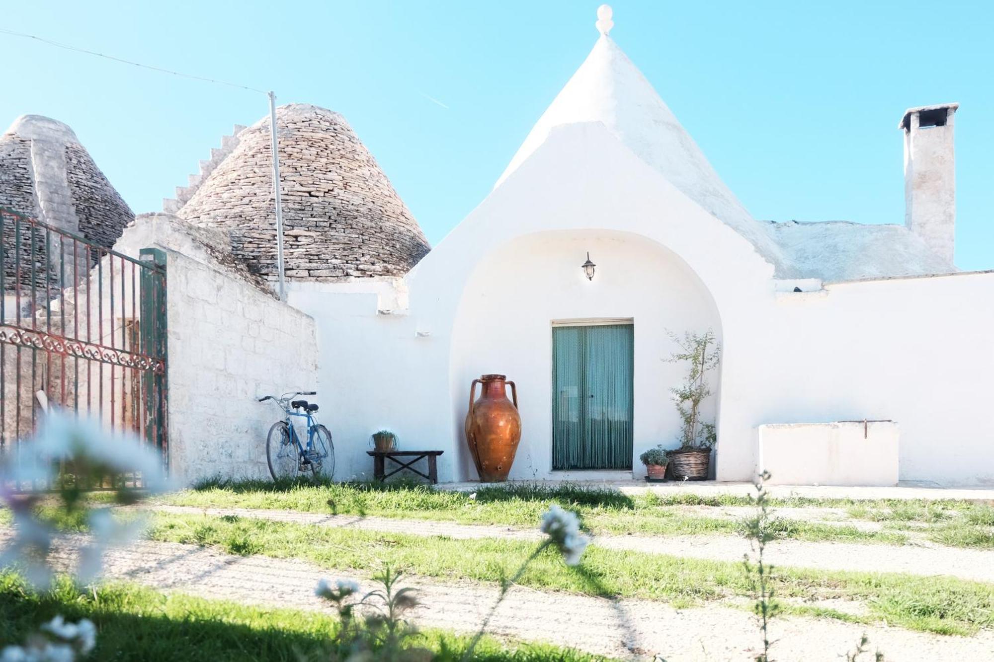 Il Trullo Bianco A Masseria Santalachicca Masseria Orimini Kültér fotó