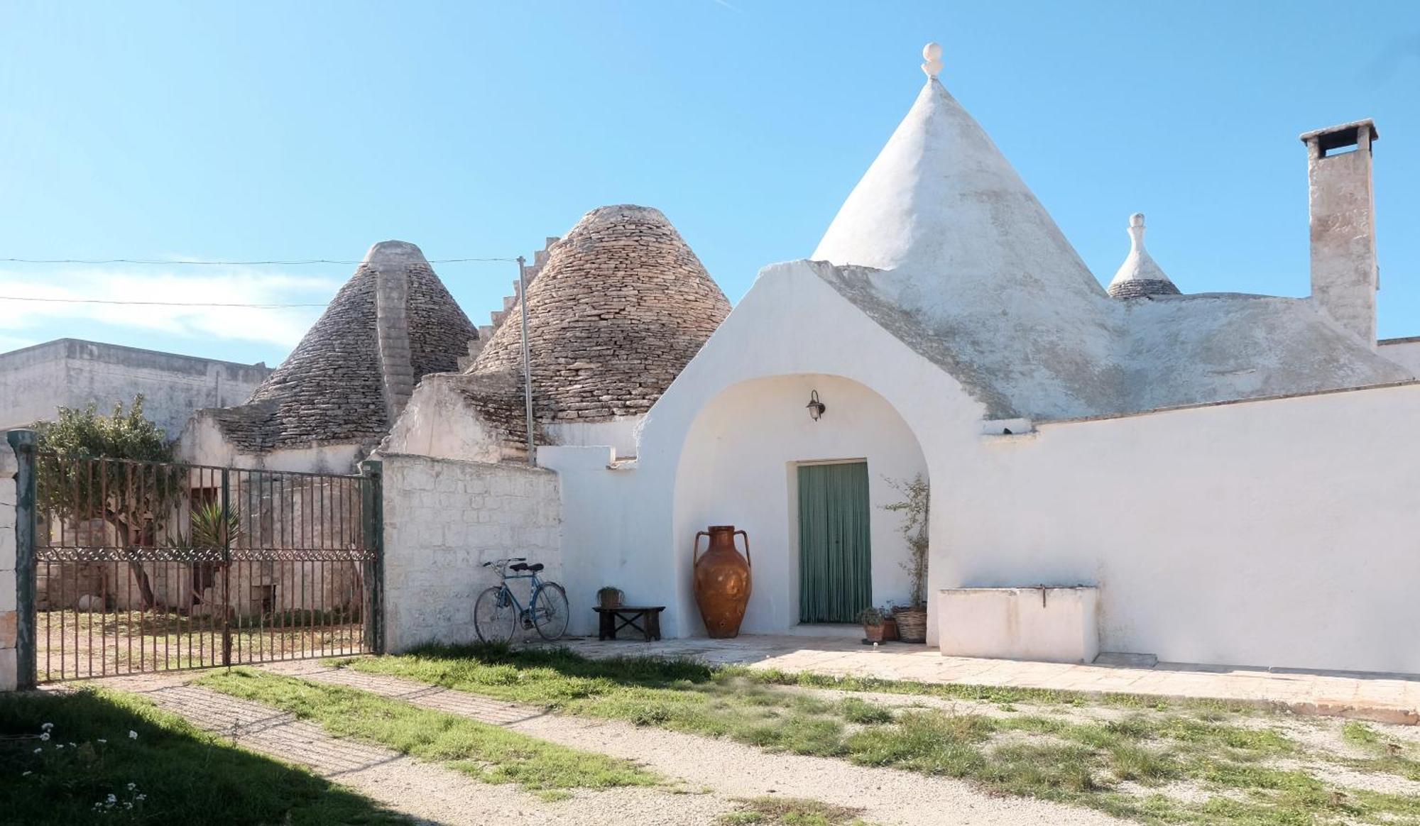 Il Trullo Bianco A Masseria Santalachicca Masseria Orimini Kültér fotó